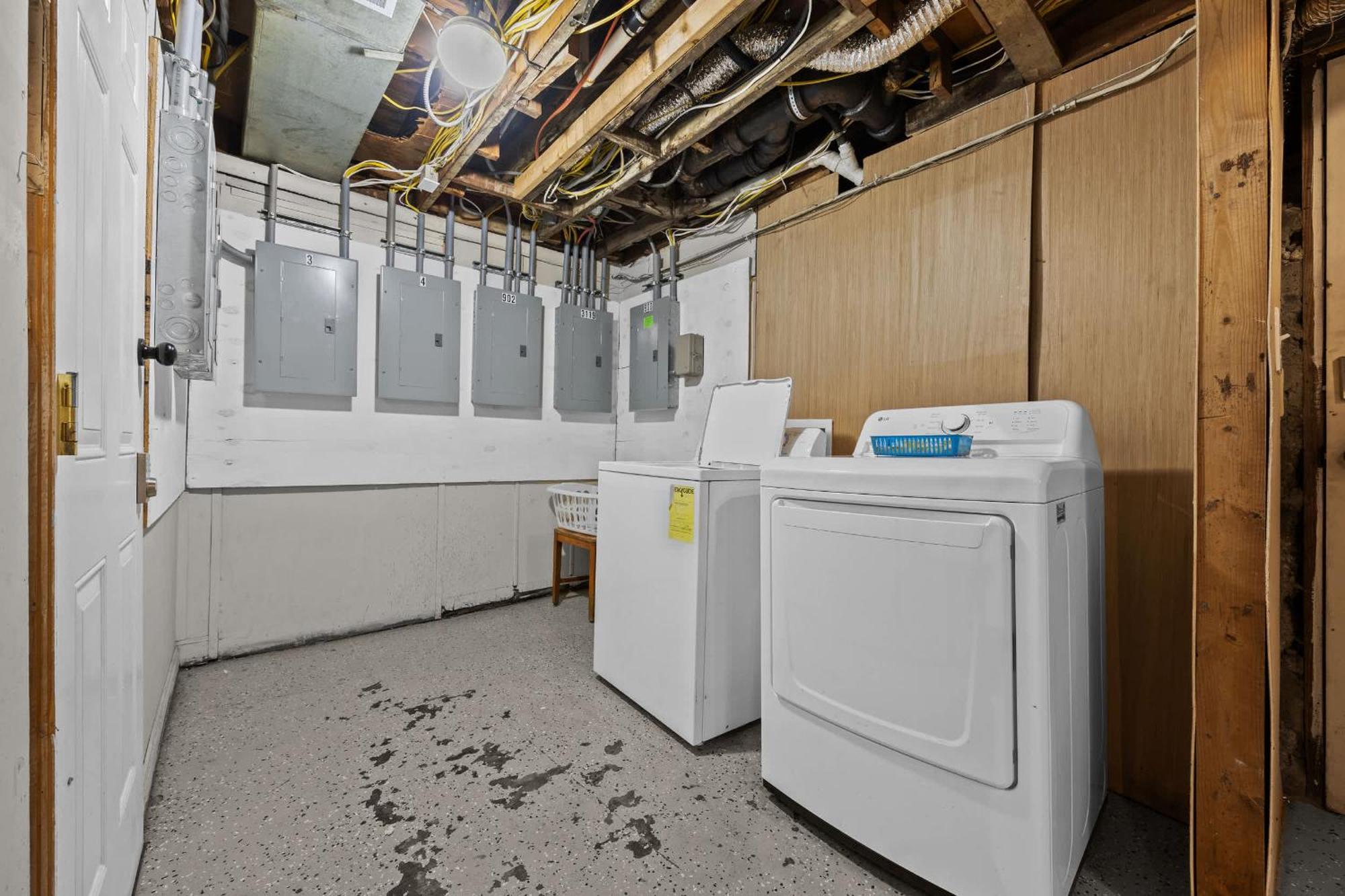 Apartment 2 Spacious Units Close To Downtown & Expo Center Louisville